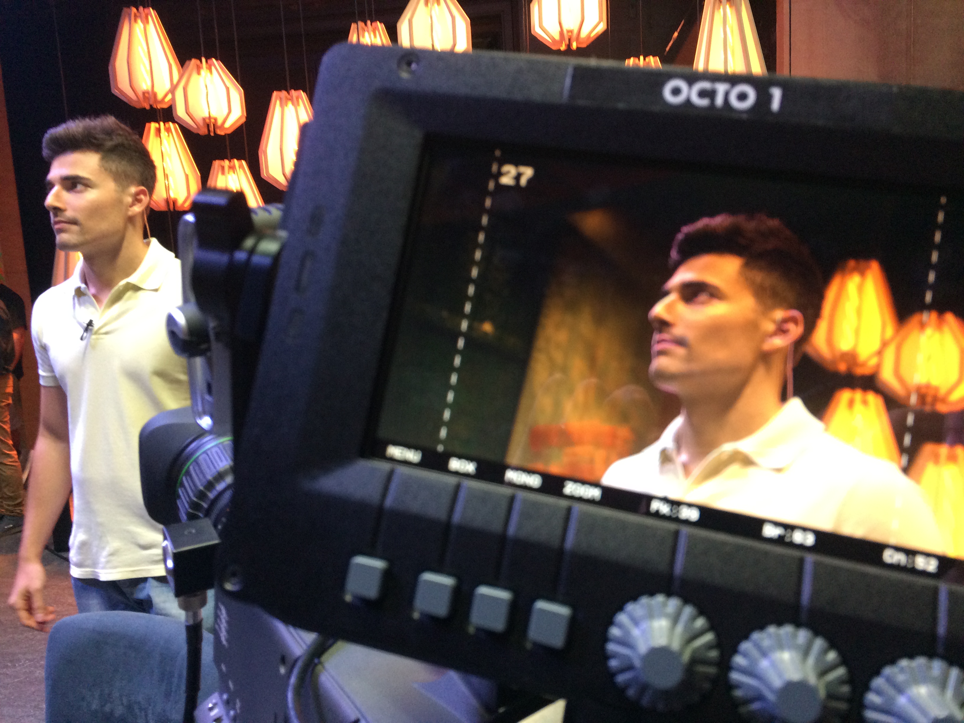 Apresentador — OCTO TV